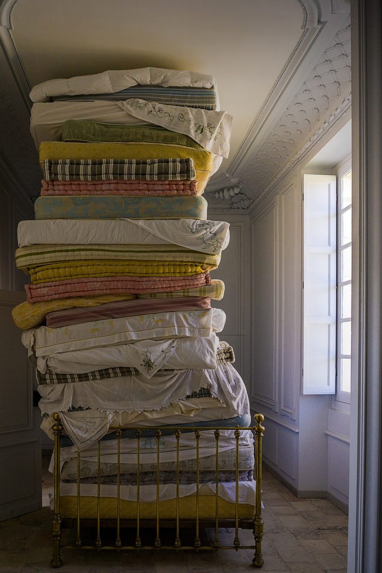 How do I dispose of an old bed and mattress UK
