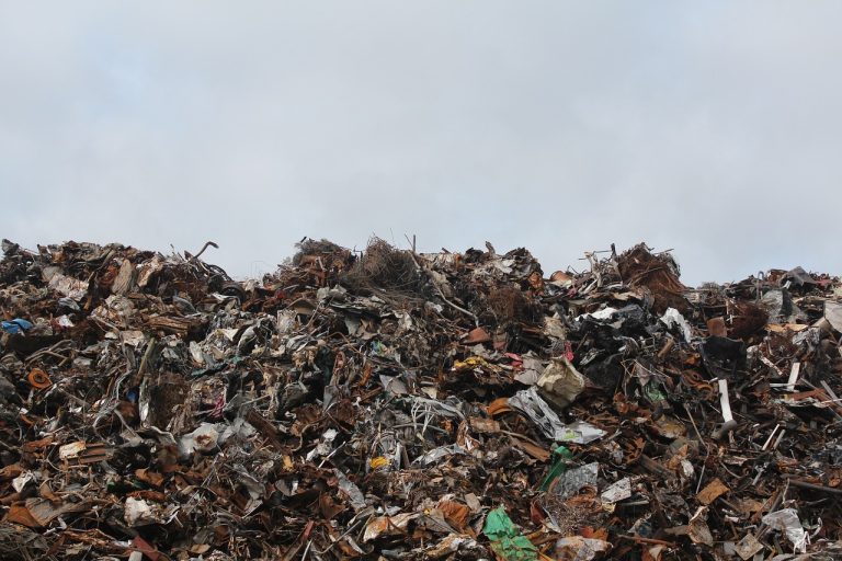 How much does it cost to dump at a landfill UK