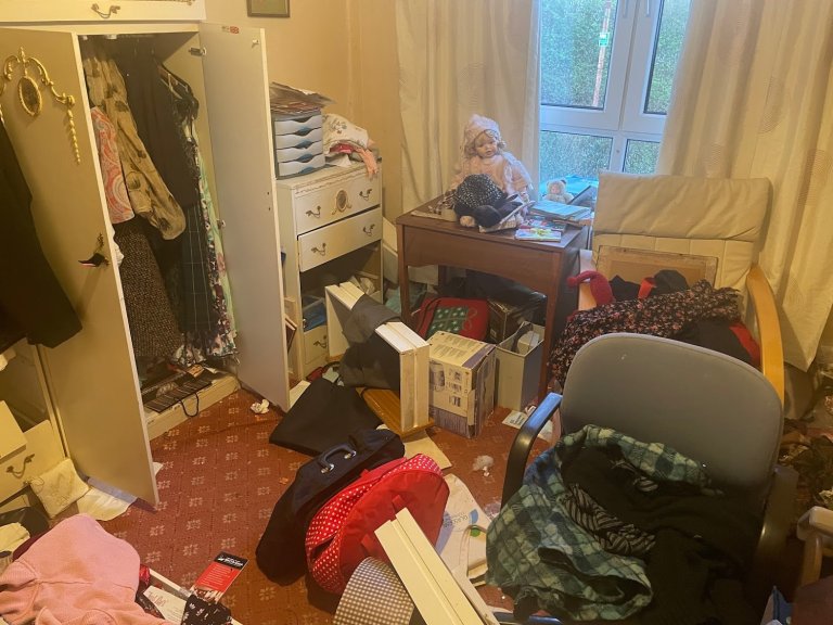 Do house clearance companies clear everything